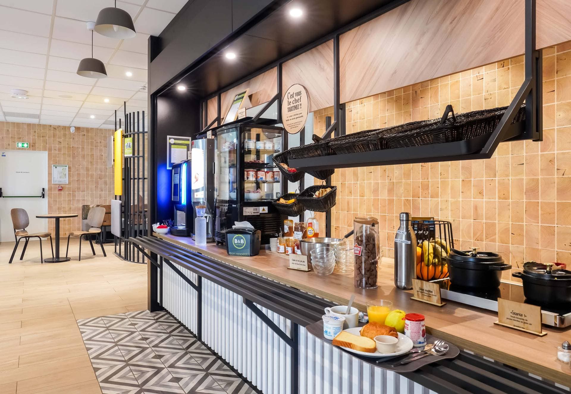 B&B HOTEL Paris Porte d'Orléans 16