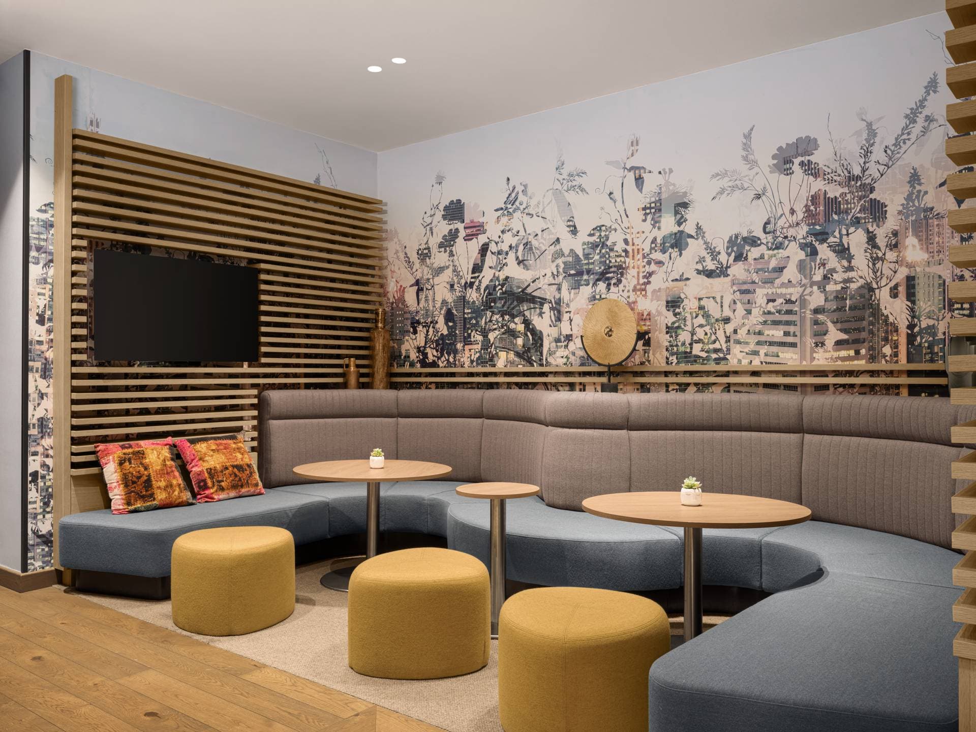 Courtyard by Marriott Paris Porte de Versailles 15