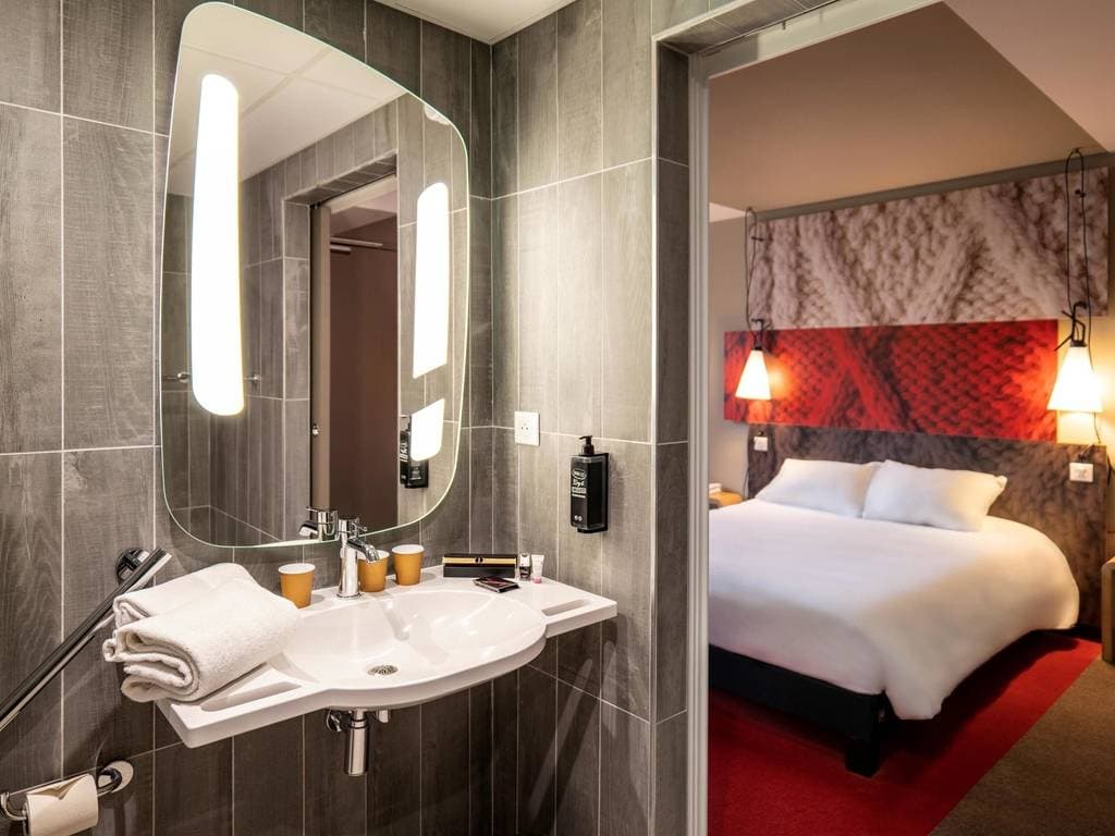 Ibis Nevers 4