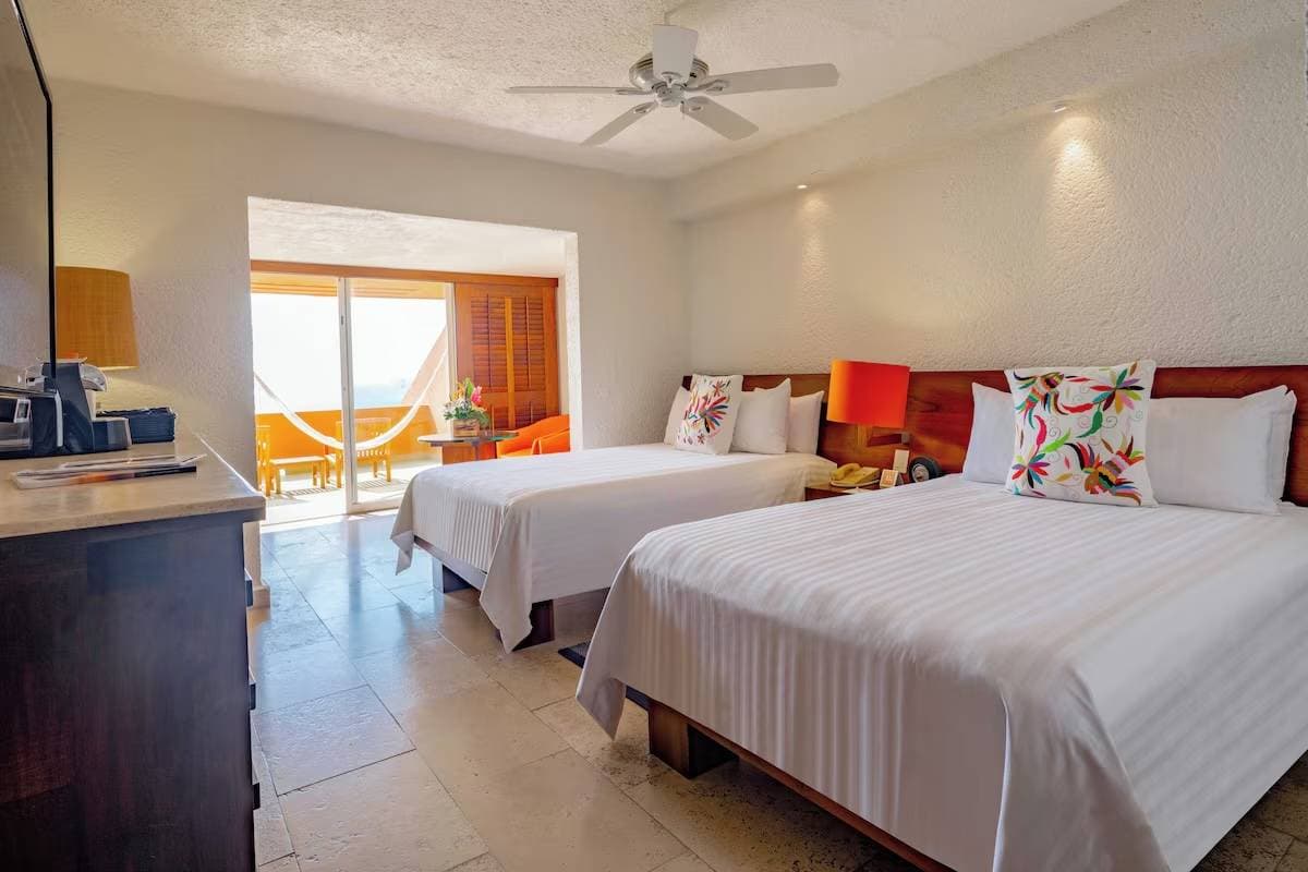 Las Brisas Ixtapa 7