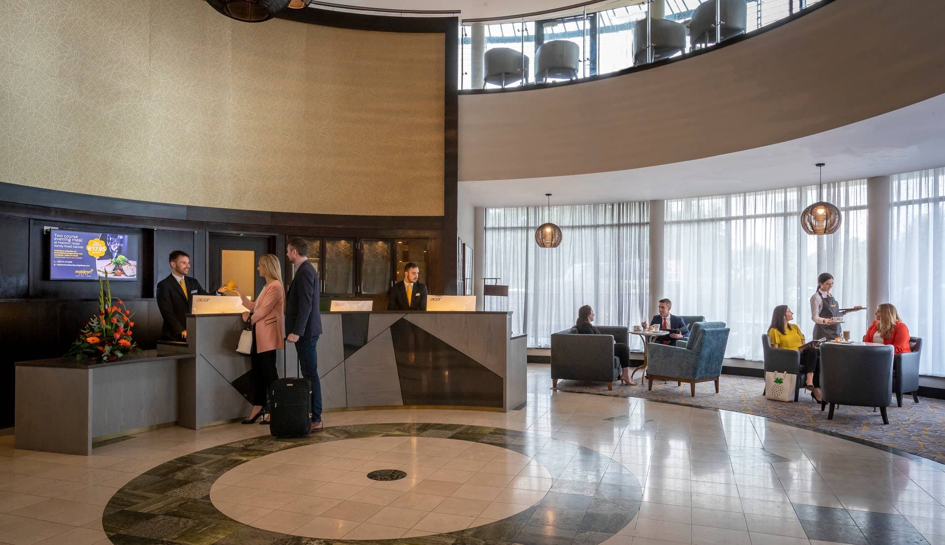 Reception & Lobby