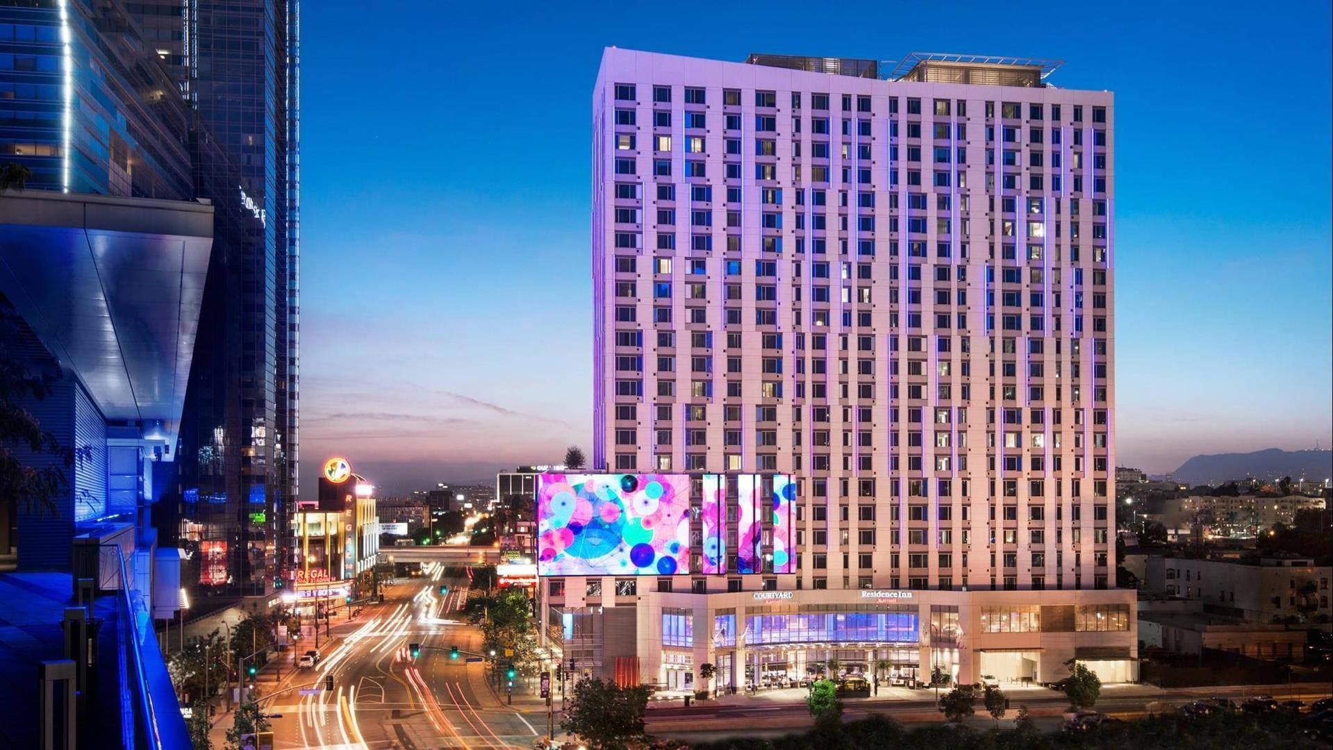 Courtyard & Residence Inn by Marriott Los Angeles L.A. LIVE 1