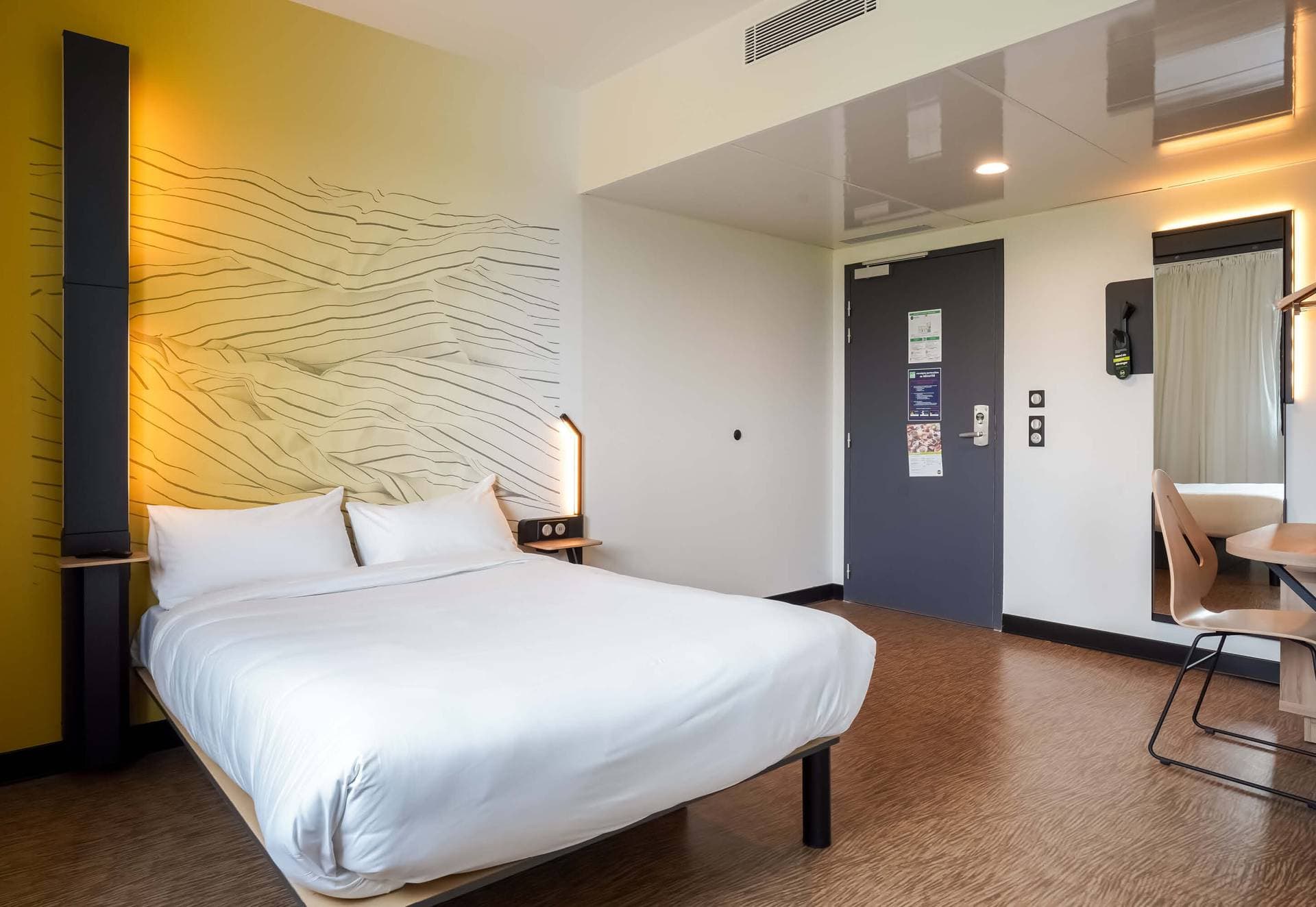 B&B HOTEL Paris Porte d'Orléans 5