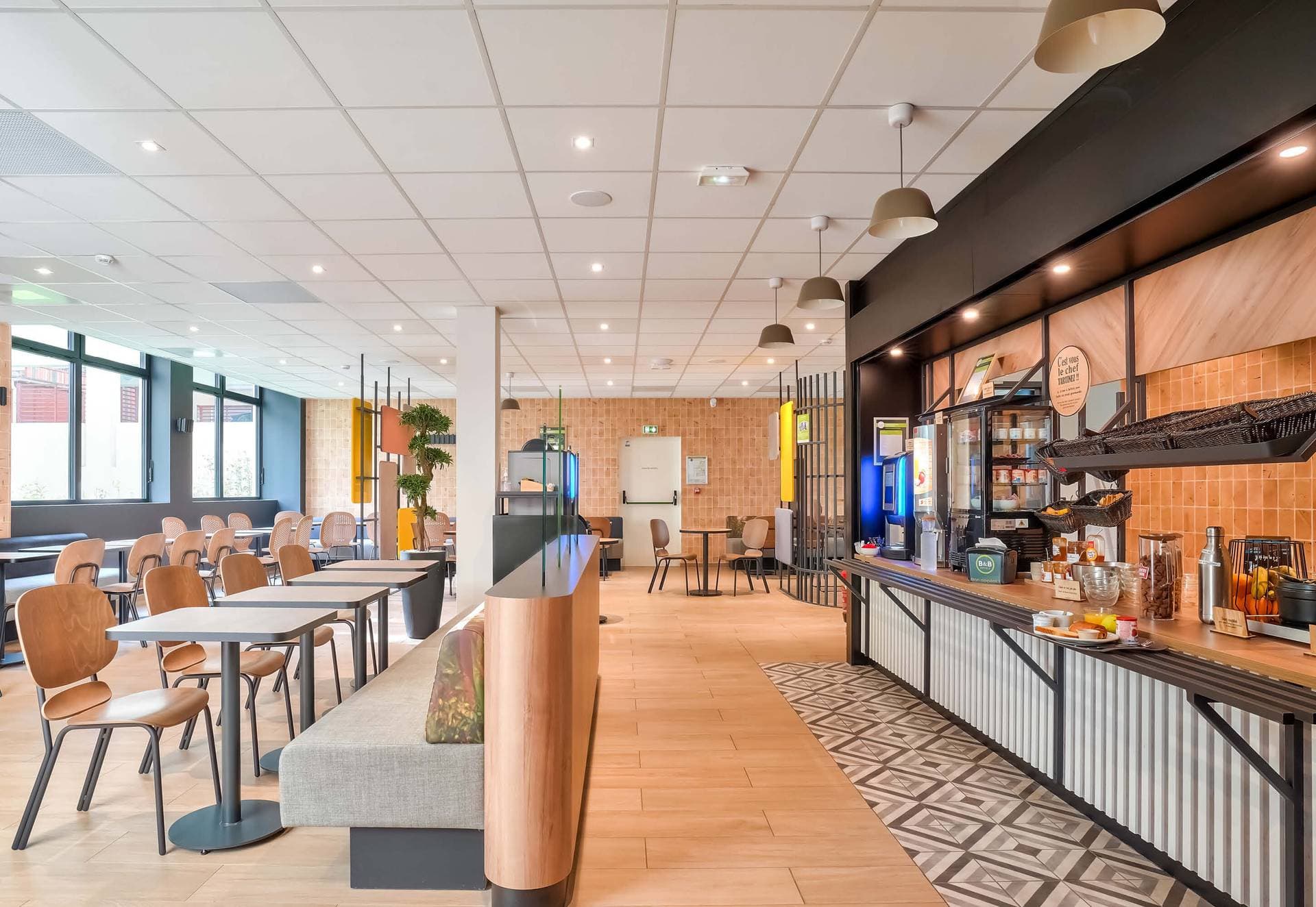 B&B HOTEL Paris Porte d'Orléans 19