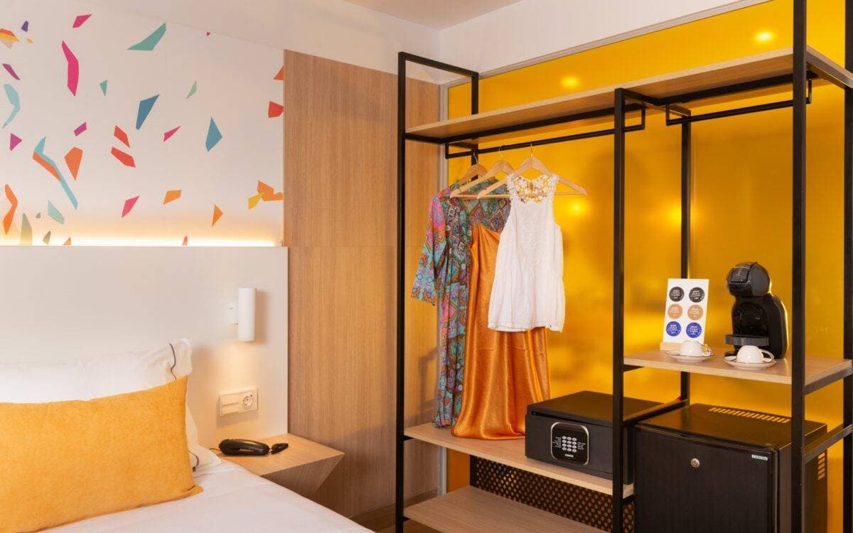 L'Azure Hotel 38