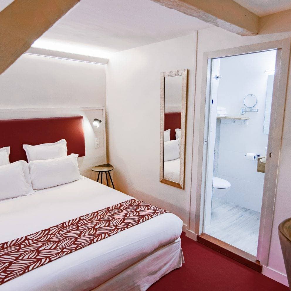 Hotel Montaigne 8