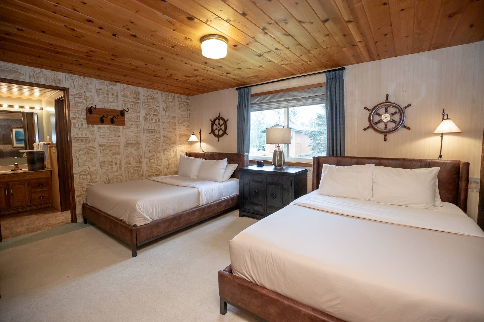 Alaska Rainbow Lodge 10