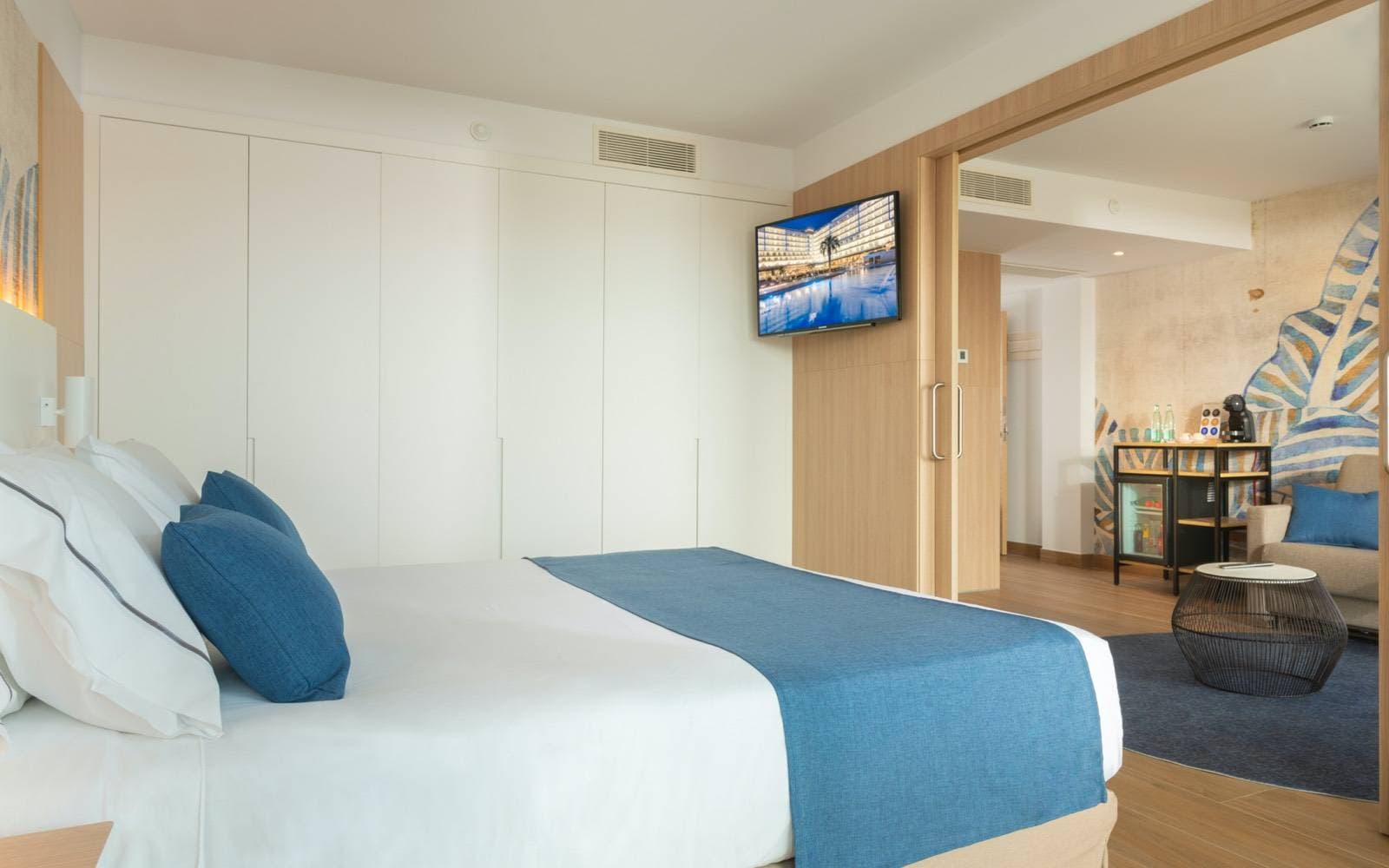 L'Azure Hotel 30