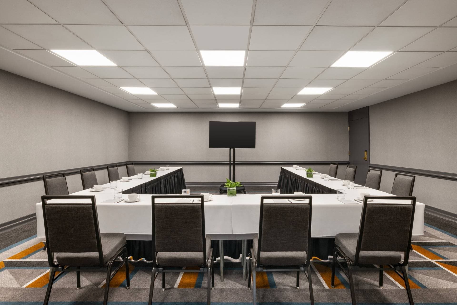 Crowne Plaza Louisville Airport Expo Ctr 9