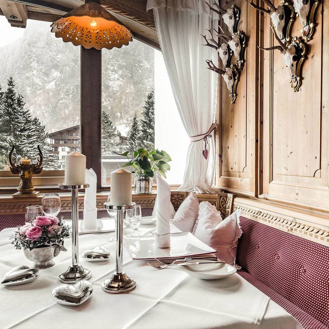 Jagdhof Spa Hotel - Relais & Chateaux 11