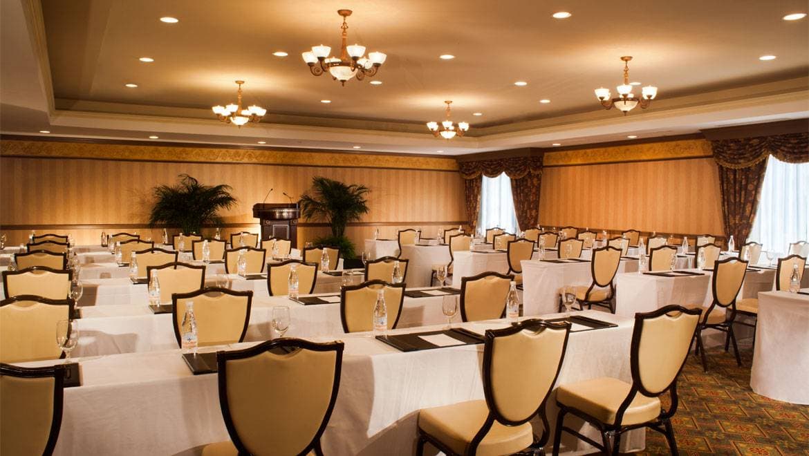 Omni William Penn 8
