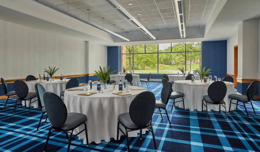 Graduate by Hilton Cincinnati 11