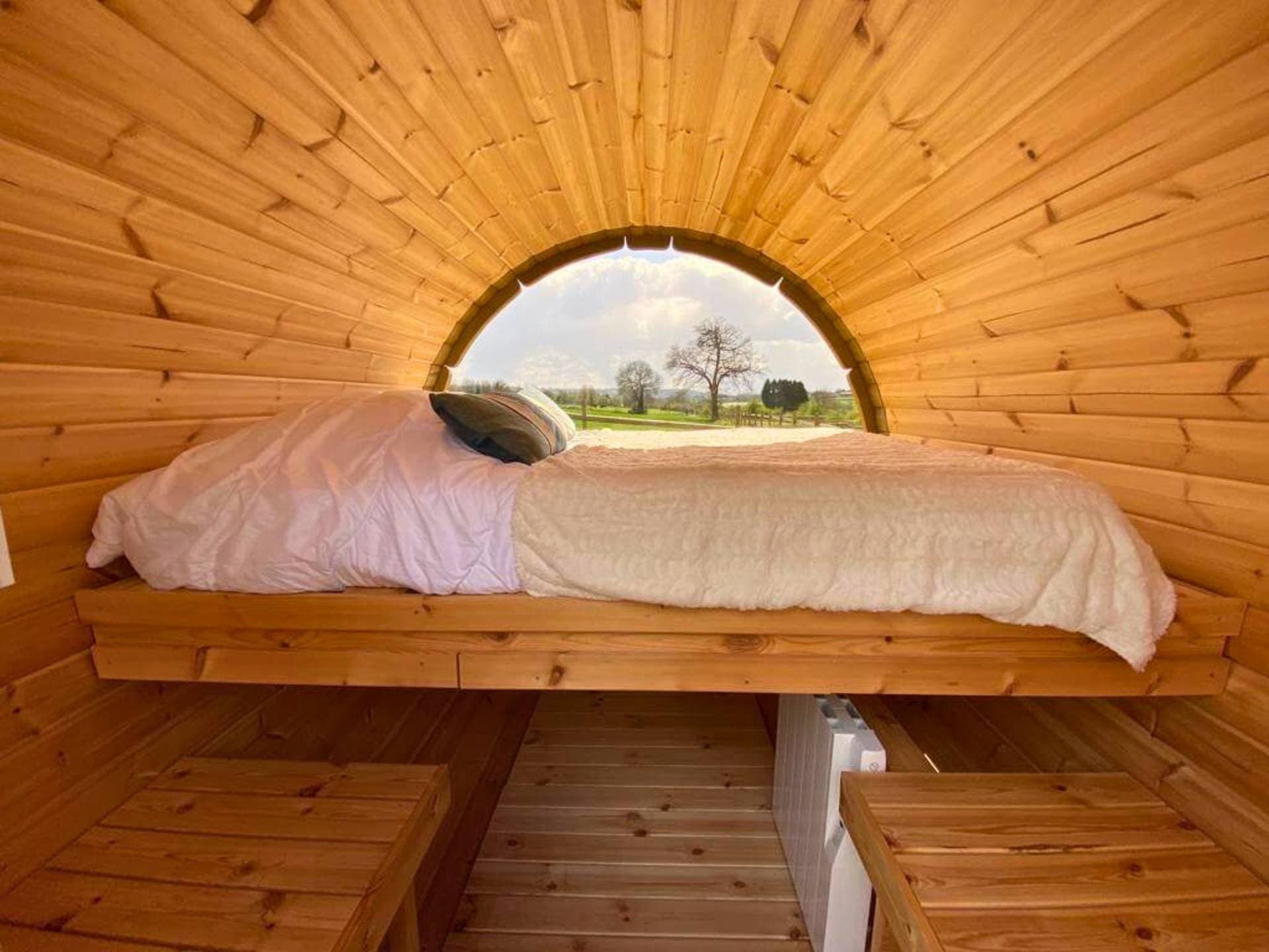 La Clef Decamp - Auberge St Vincent et Diligence 35pers 2 Gîtes : jacuzzi jeux 43