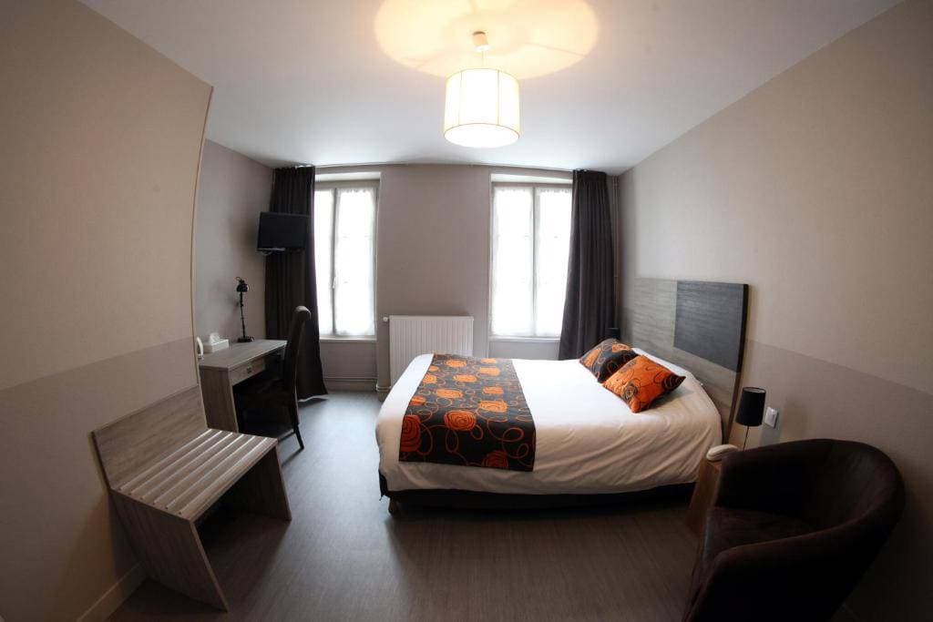 Le Logis de l'Hostellerie de l'Abbaye 7