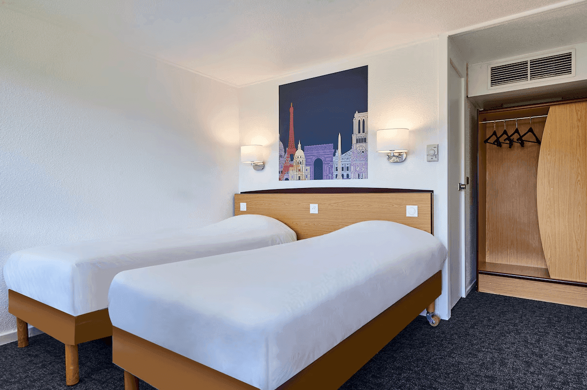 Hôtel Restaurant KYRIAD Tarbes - Bastillac 7