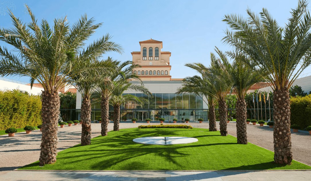 Le Méridien RA Beach Hotel & Spa 10