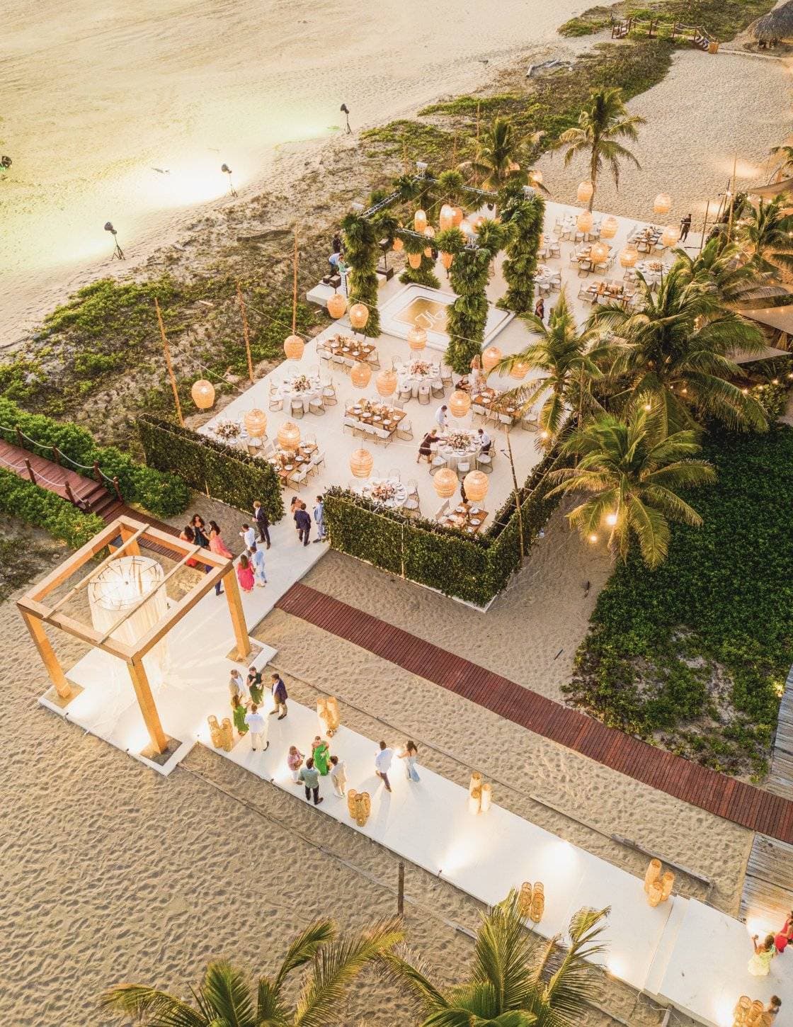 Marea Beachfront Villas 1