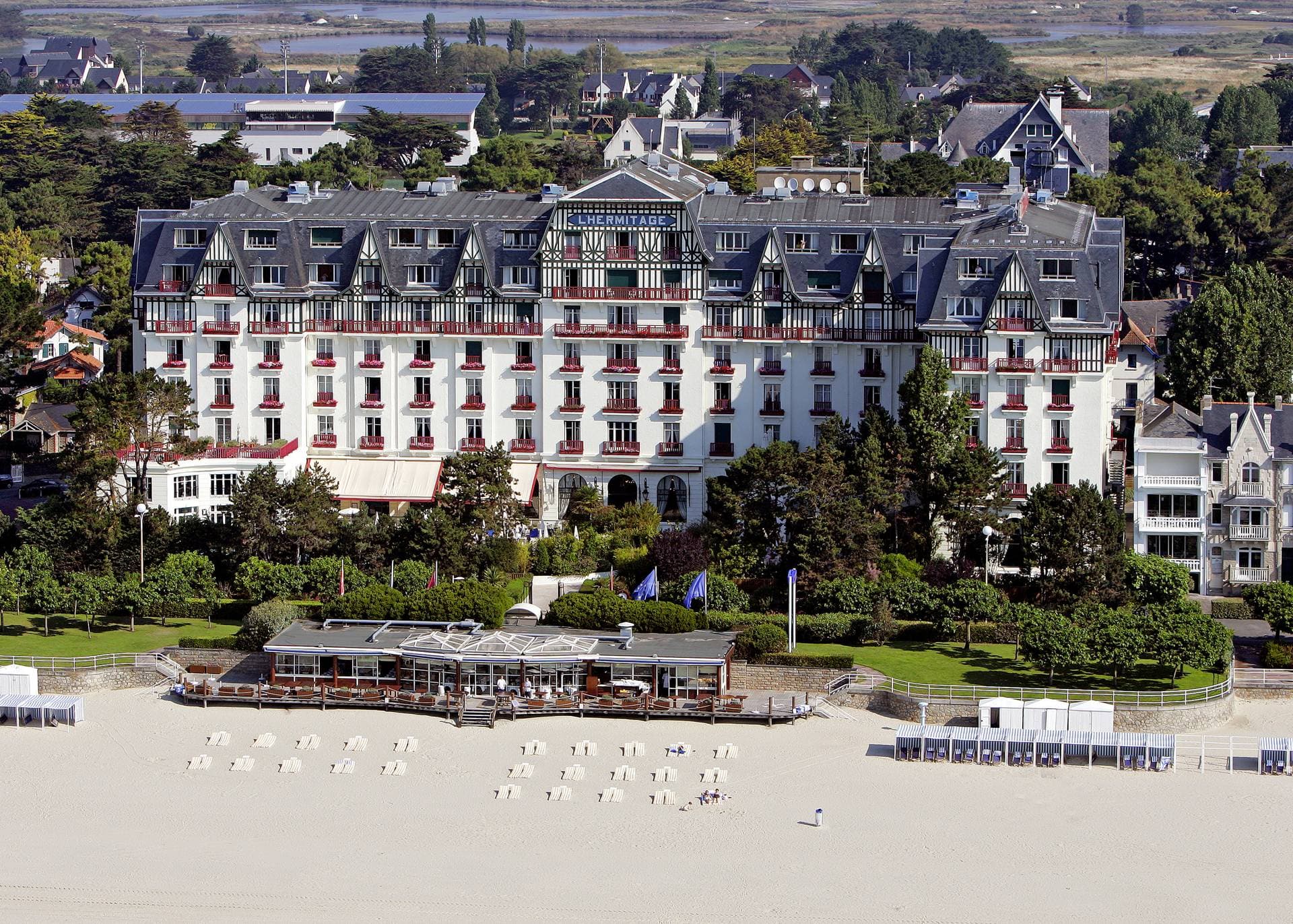 L'Hôtel Barrière L'Hermitage 19