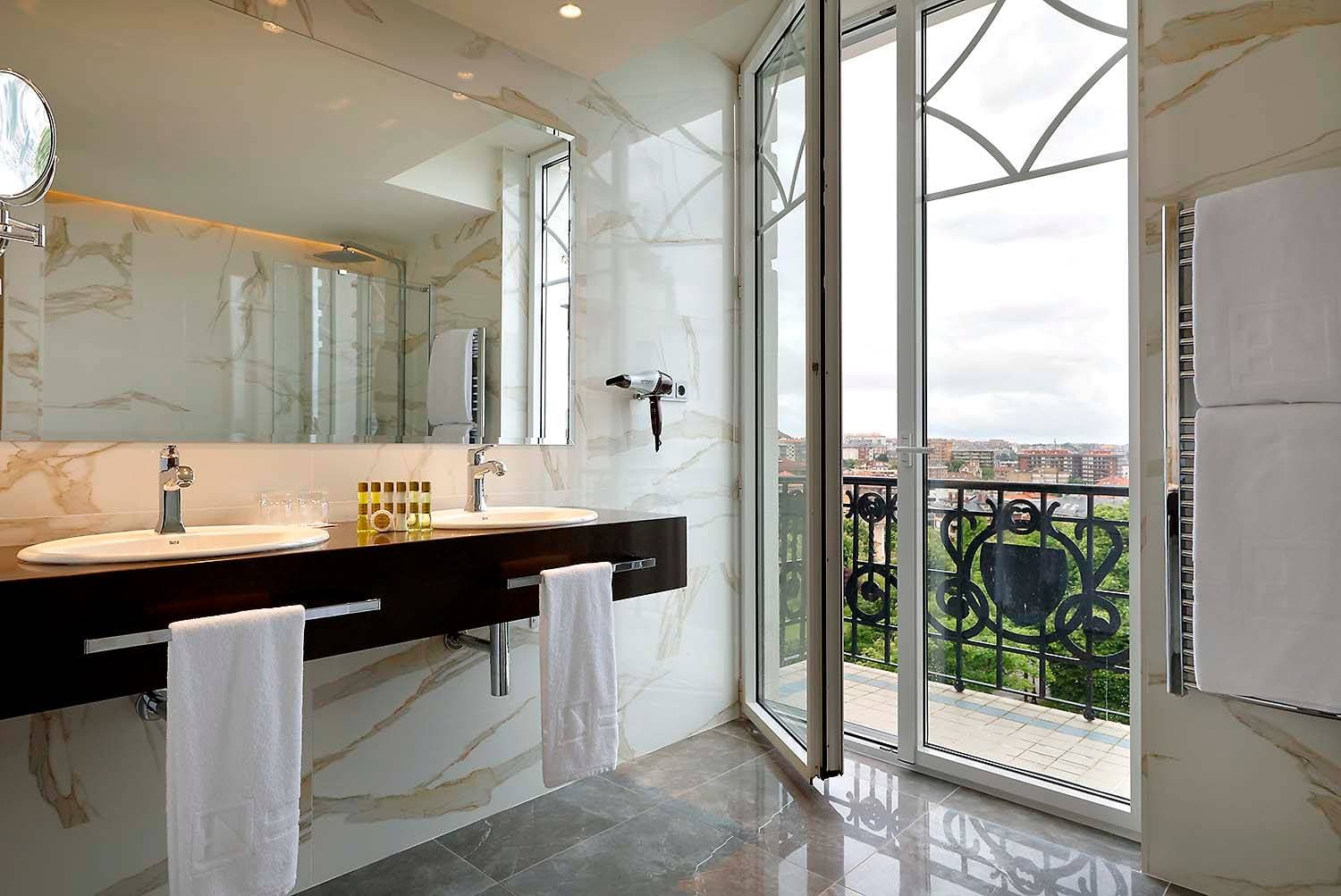 Eurostars Hotel Real 21