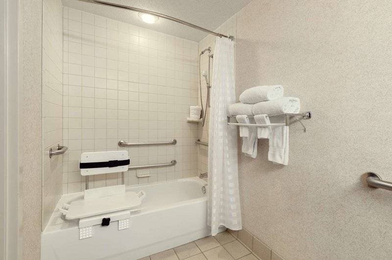 Embassy Suites by Hilton Lexington/UK Coldstream 43