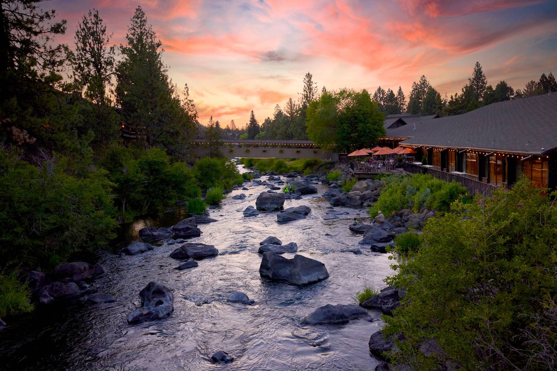 Riverhouse Lodge and Events Center 4