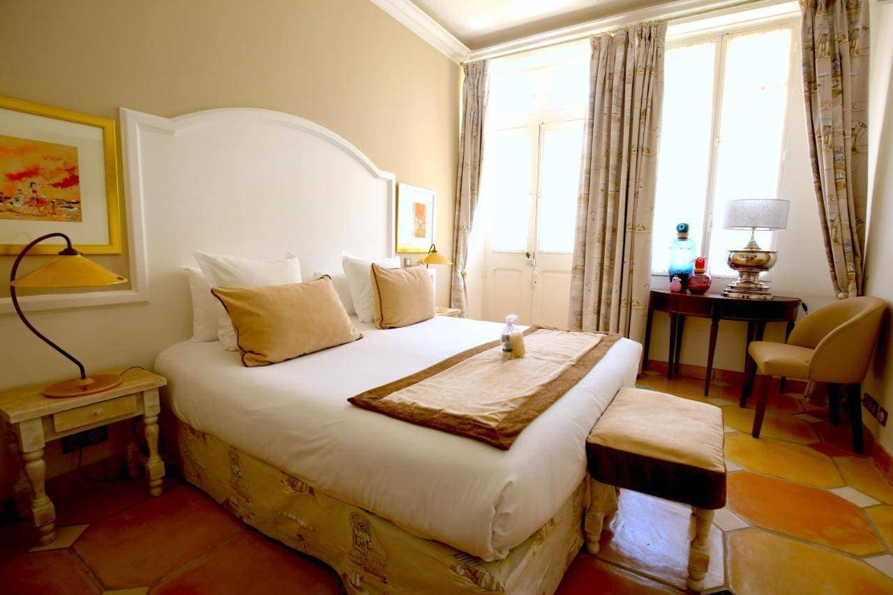 Hôtel Royal Bon Repos 17