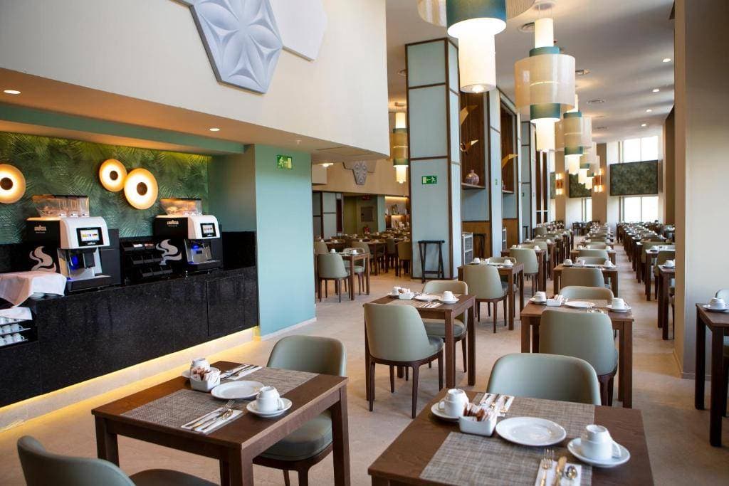 Hotel Riu Plaza España 14