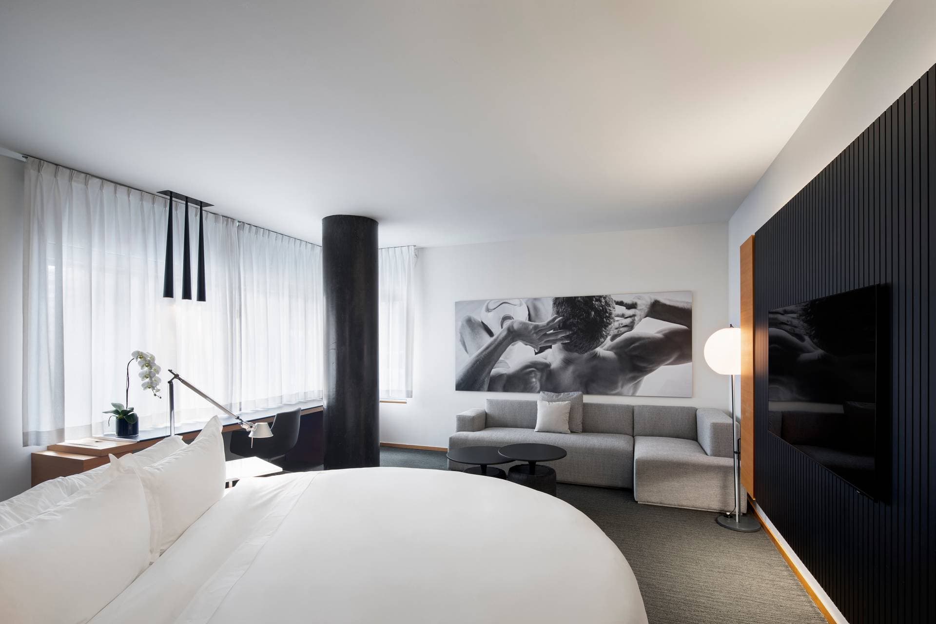 The Round Bed