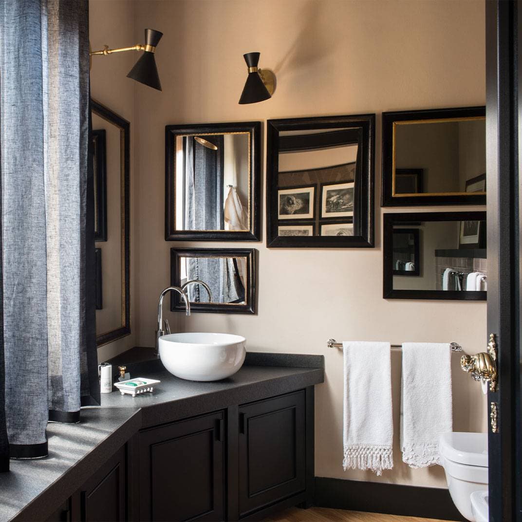 Velona's Jungle Luxury Suites 9