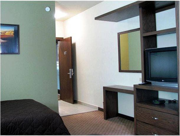 Hotel Alameda Express 17