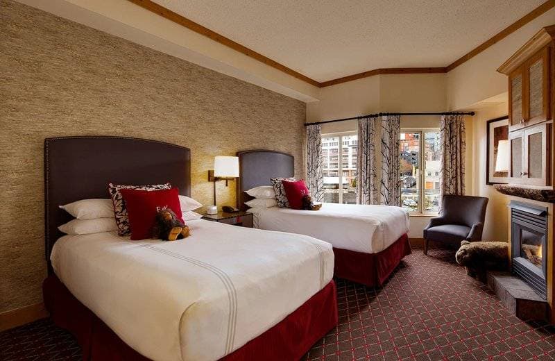 The Edgewater Hotel 31