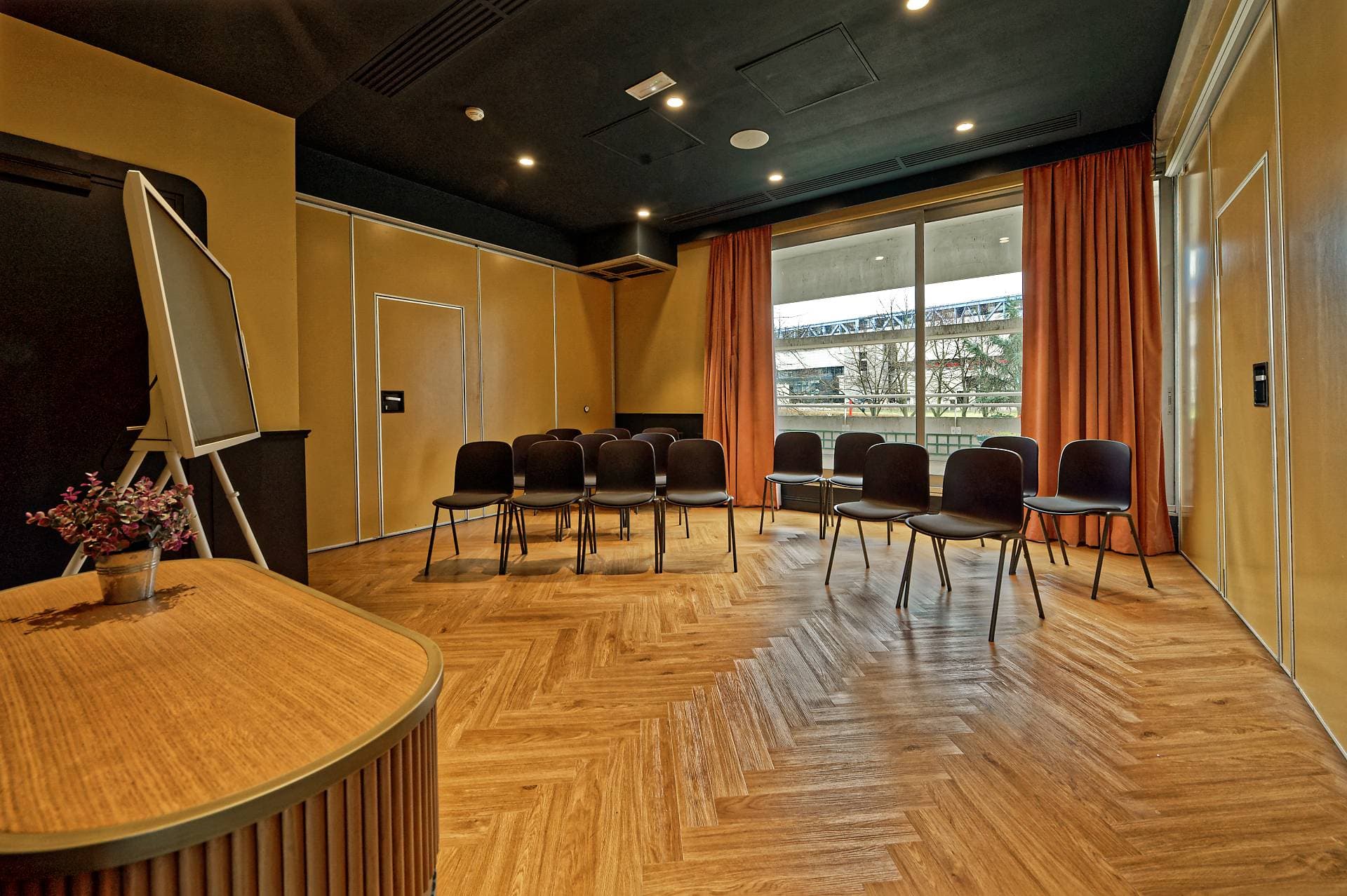 Moxy Paris La Villette 14