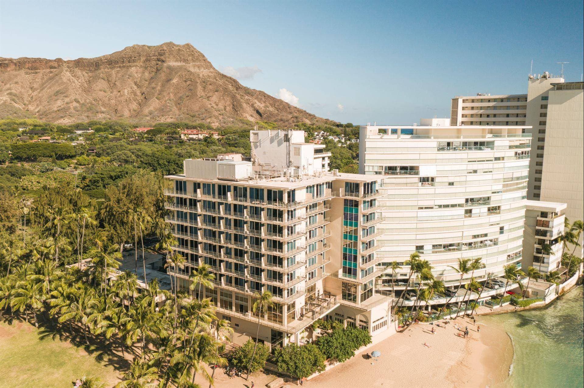 Kaimana Beach Hotel 1