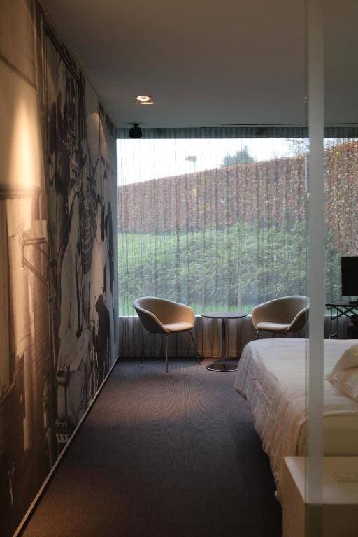 D-Hotel 10