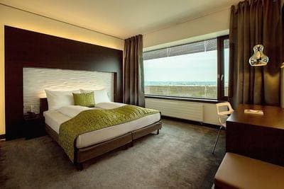 Airport Hotel Basel 12