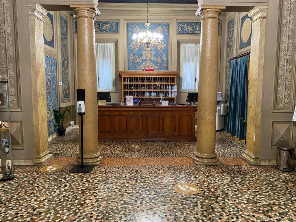 Phi Hotel Canalgrande 15