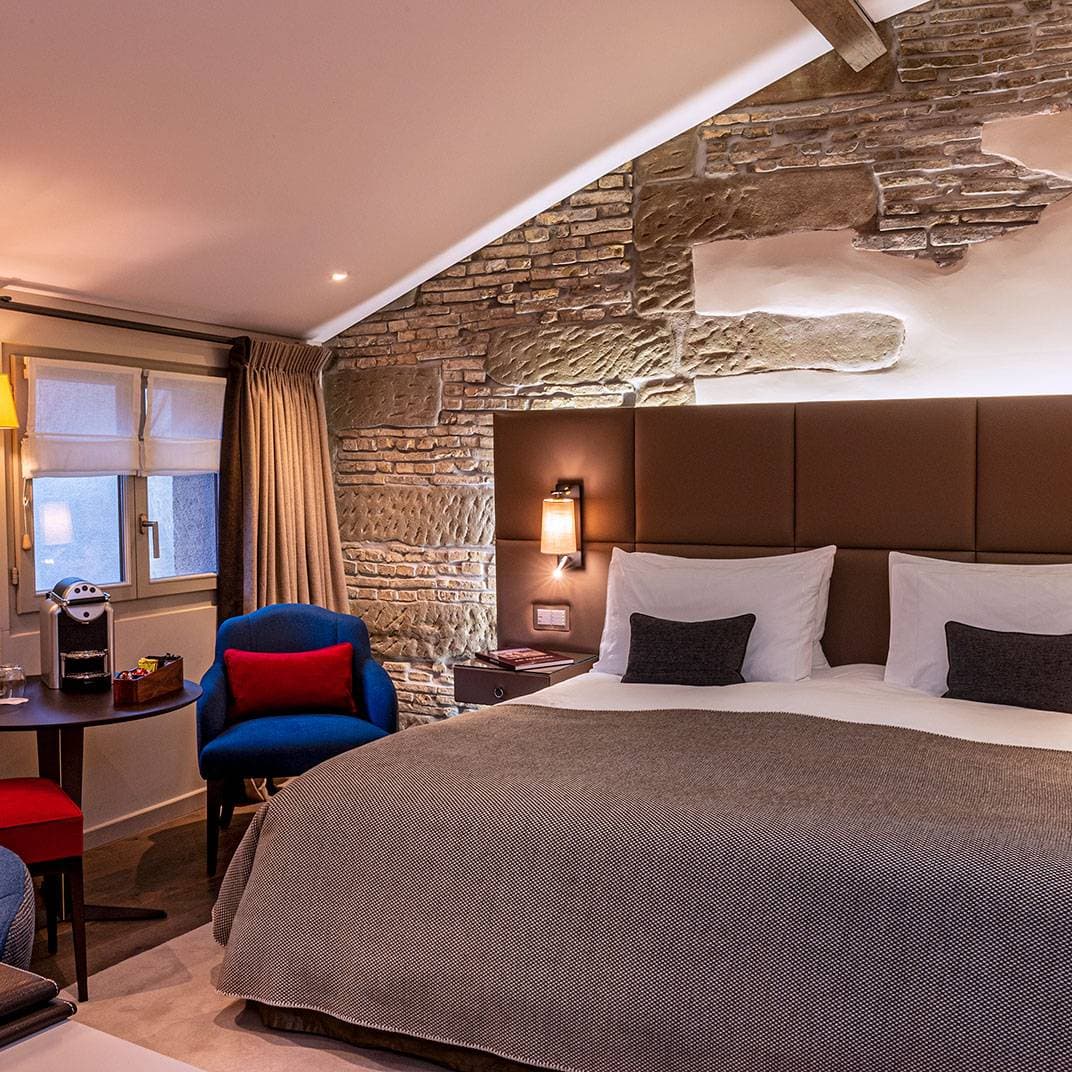Hôtel Les Armures 12
