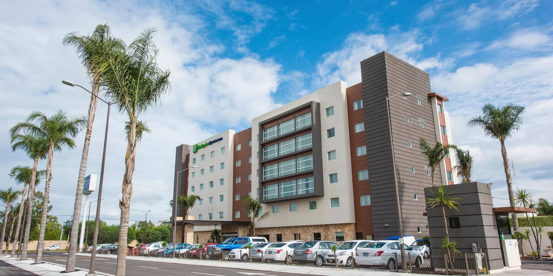 Holiday Inn Express Celaya 1