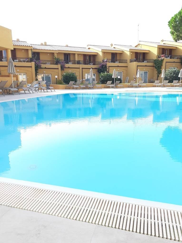 Blu Hotel Laconia Village 5