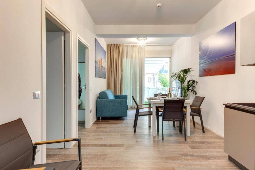 Elegance Suite Apartments 9