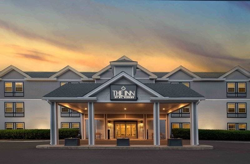 Holiday Inn Express St. Albans 7