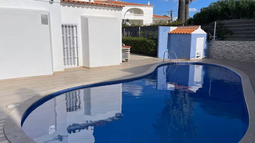 Aveiros Beach House 44