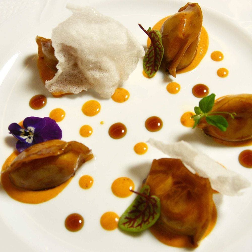 Henri Restaurant 14