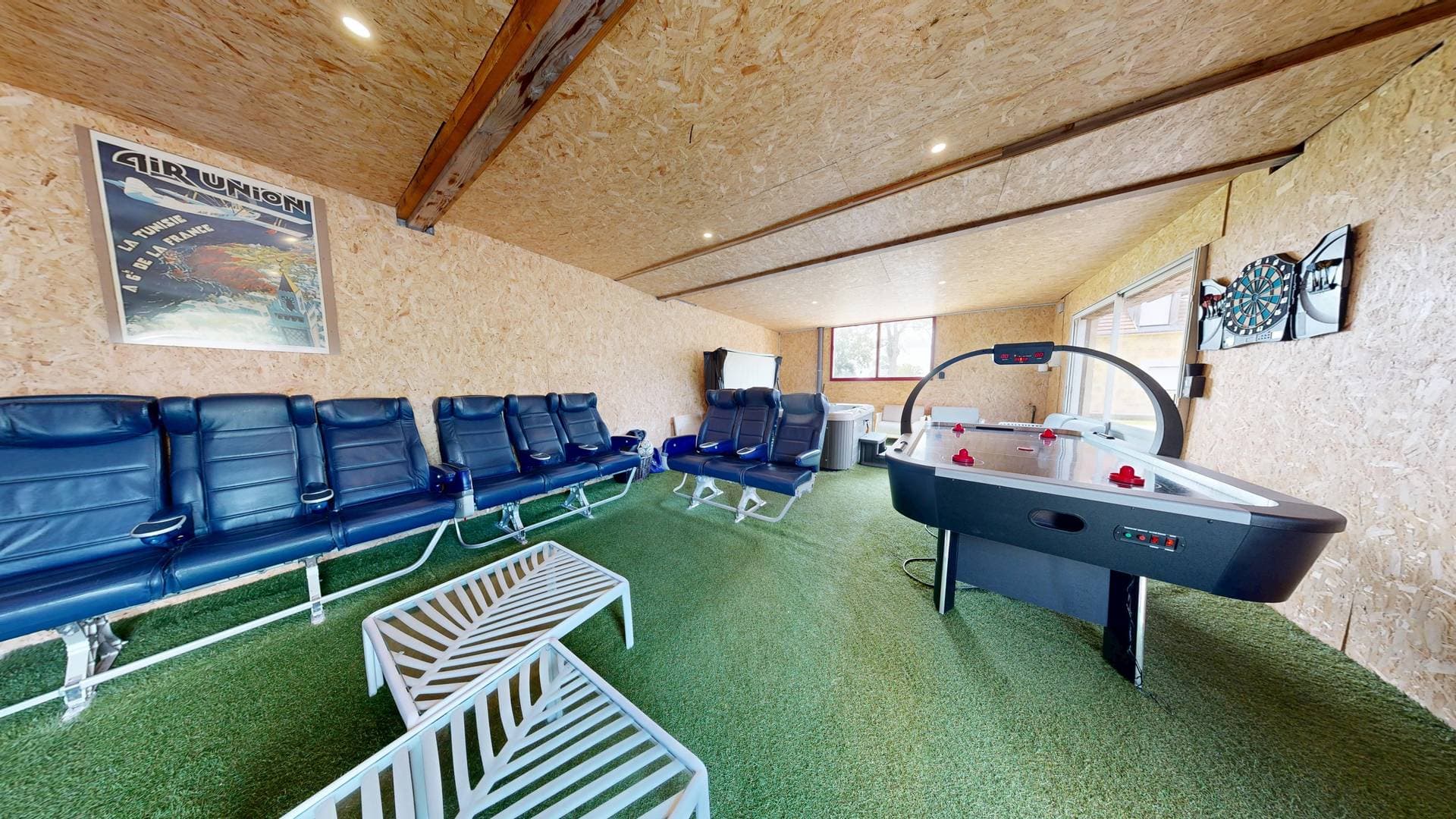 La Clef Decamp - Concorde Aéorogare 25 pers 2 Gîtes : jacuzzi, baby airhockey 8