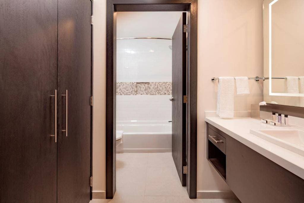 Staybridge Suites Silao 13