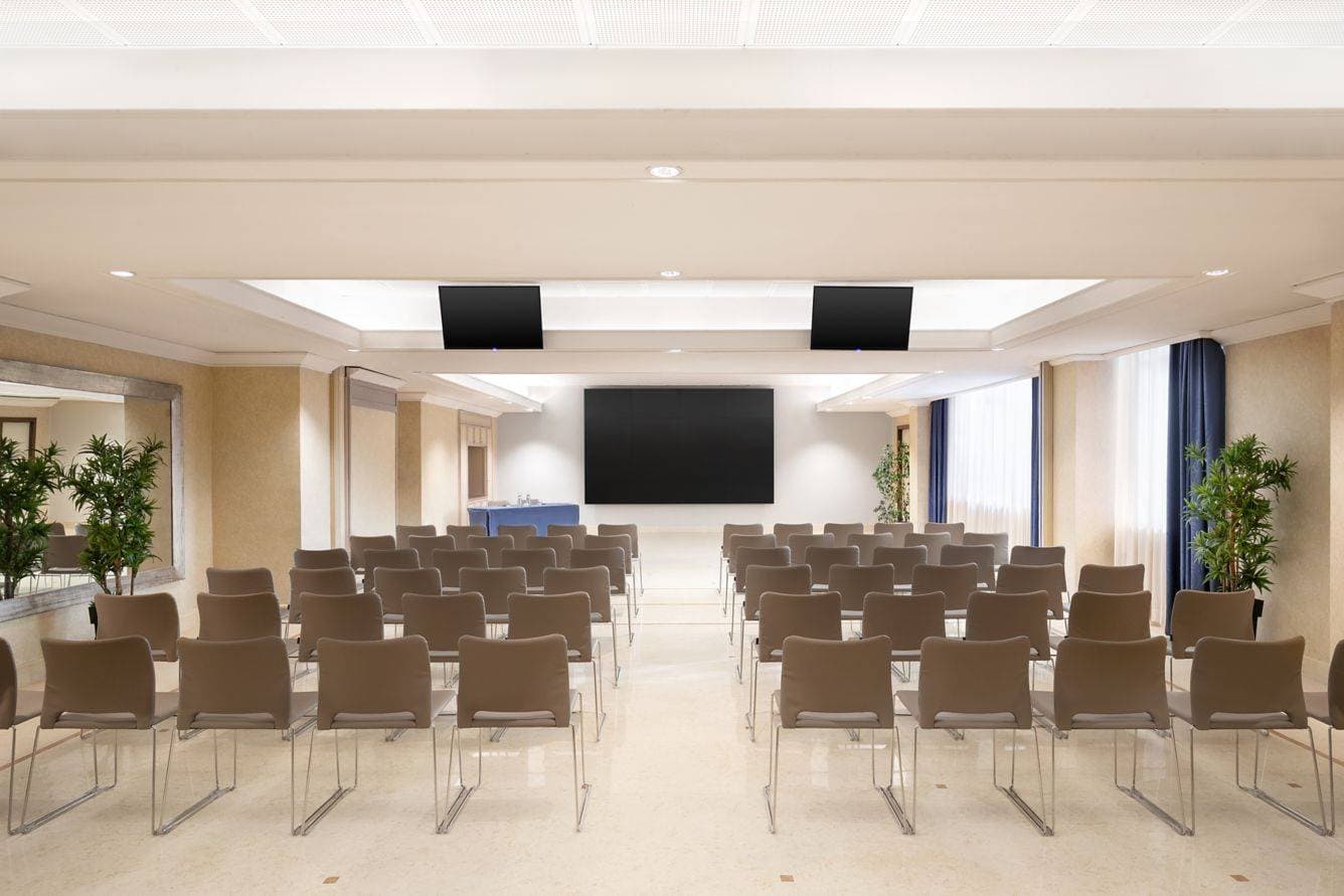 Courtyard by Marriott Rome Central Park 20