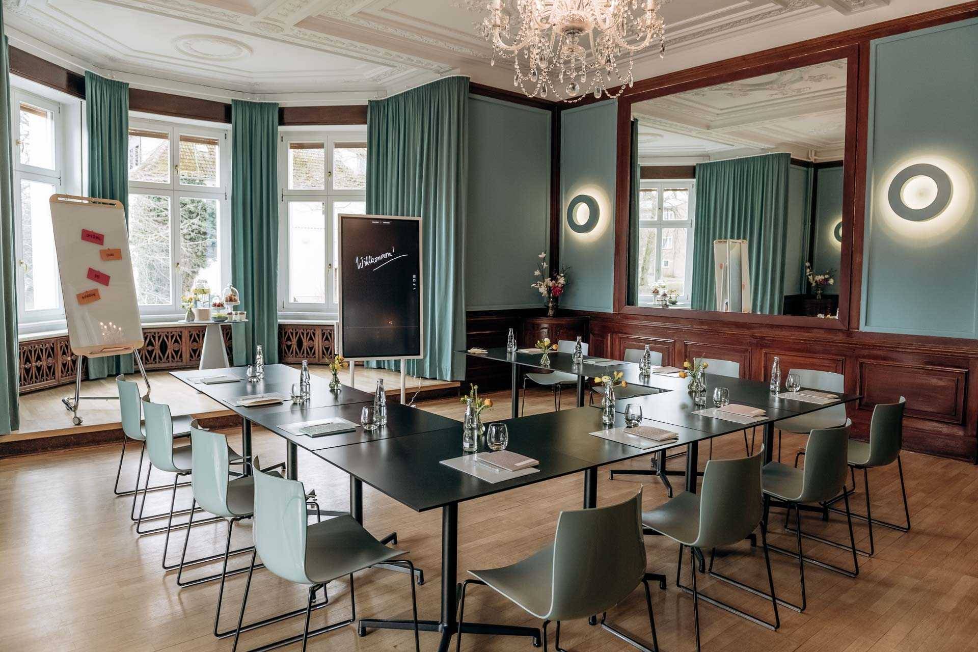 Hotel Schloss Teutschenthal 12