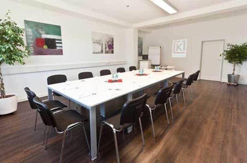 k1 BusinessClub 10