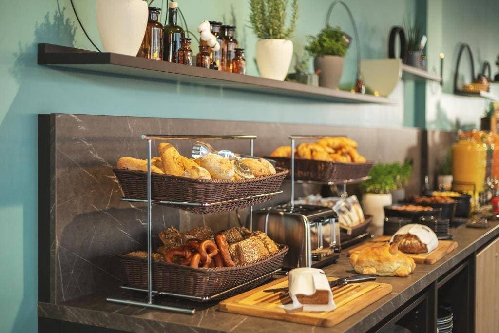 Holiday Inn - the niu, Cure Erlangen 3