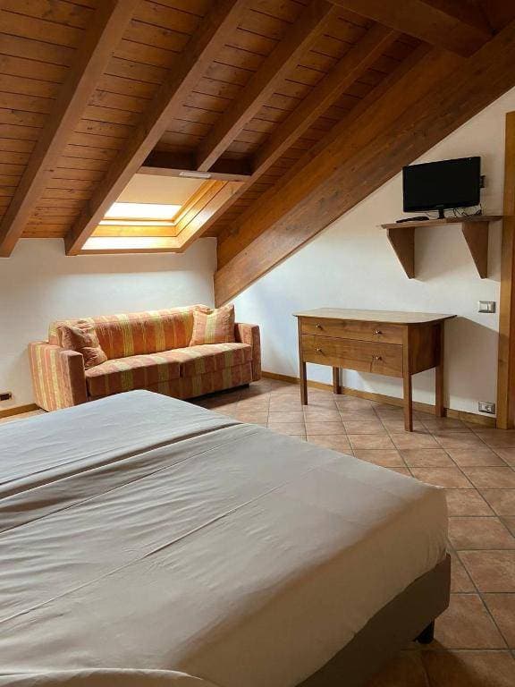 Albergo Lenno 13